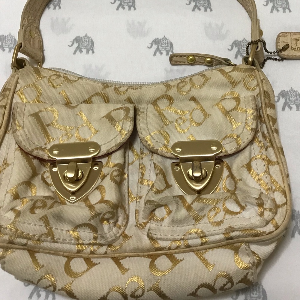 Marc Ecko  Small and Cute Shoulder bag